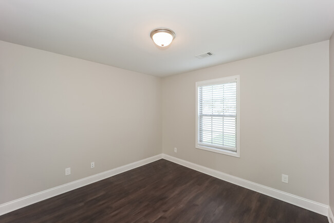 Building Photo - Charming 3 Bedroom Atlanta Home