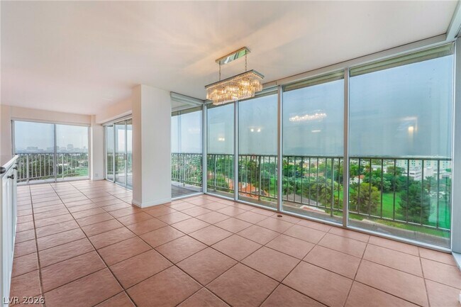 Building Photo - 3111 Bel Air Dr