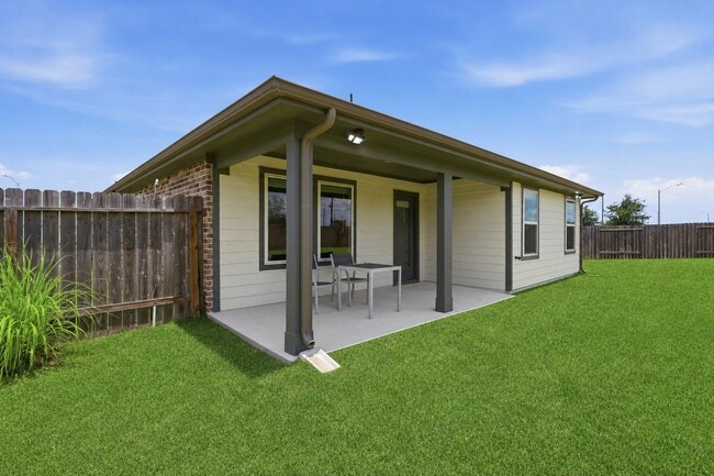 Building Photo - 19039 Drayton Vlg Trce