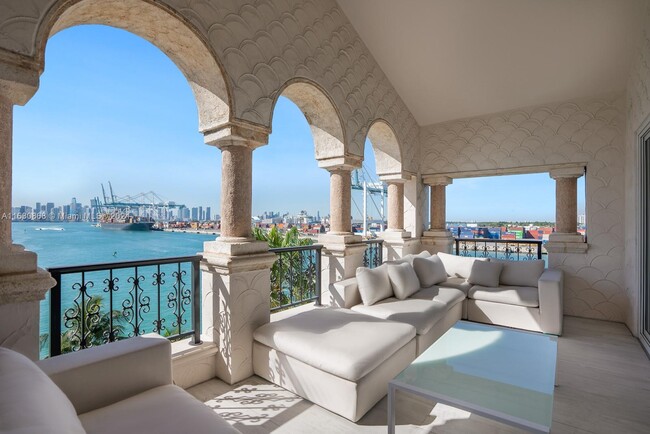 Building Photo - 5365 Fisher Island Dr