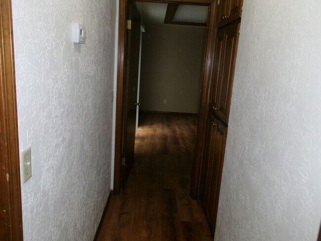 Building Photo - Pets Negotiable with Owner Approval!