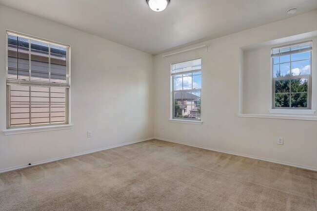 Building Photo - 11000 Kirkoswald Rd