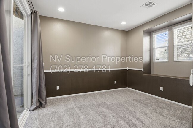 Building Photo - NW!! 4 Bedrooms!!! One Bedroom Down!!  Pool!!! Tankless Hot Water Heater!! Court yard at entrance...