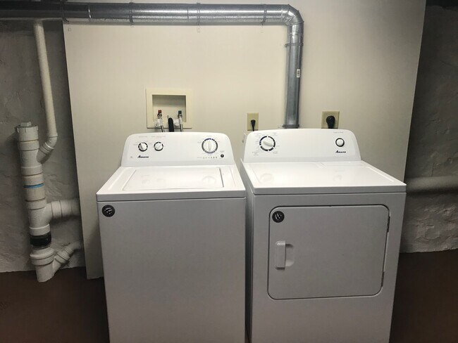 Laundry - 616 Linden St