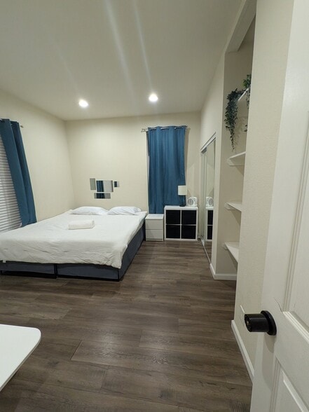 Building Photo - 191 N 9th St