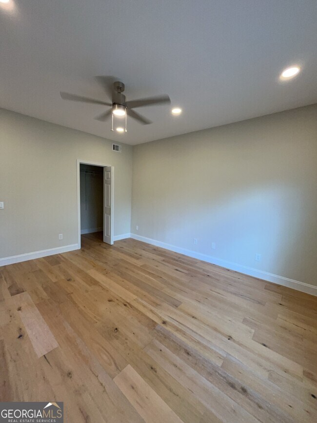 Building Photo - 1206 St Andrews Dr