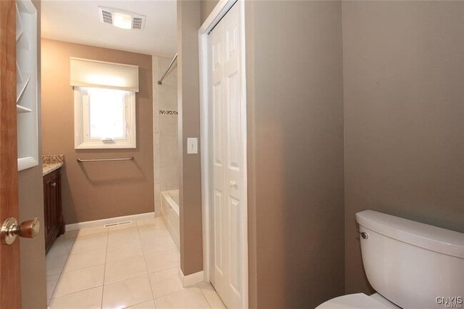 Building Photo - 101 Britain Rd