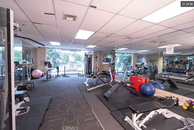 Building Photo - 620 S Gramercy Pl