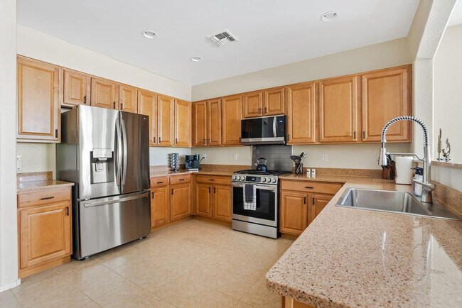 Building Photo - 488 E Diamond Trail