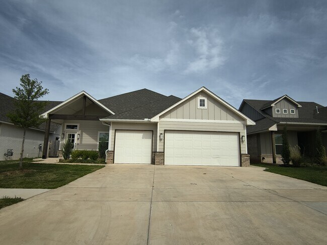 Building Photo - 2832 Wild Rose Ln