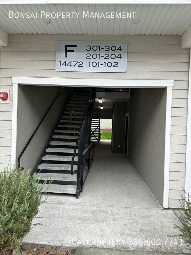Building Photo - 14472 S Selvig Way