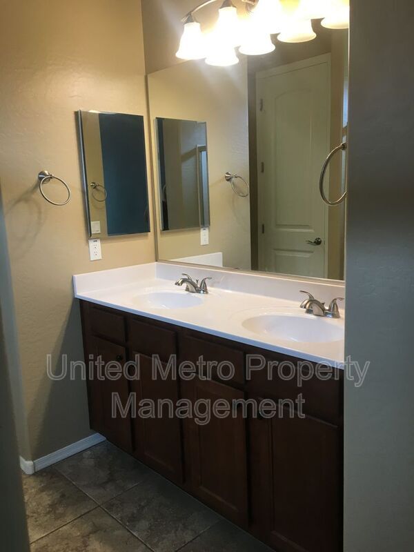 Building Photo - 6065 Haskins Ct