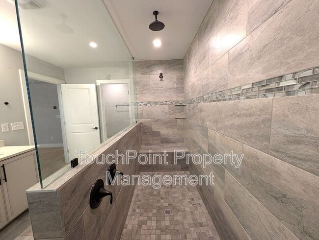 Building Photo - 2632 Ensemble Ct