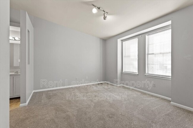 Building Photo - 4360 Cobblestone Knoll Dr