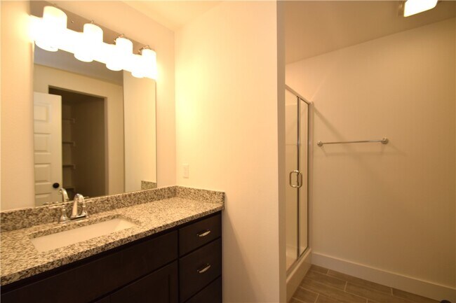 Building Photo - 2071 Bluestem Dr