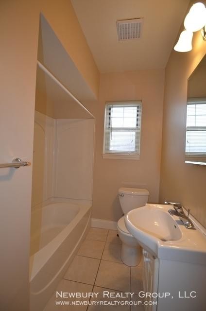 Building Photo - 1 bedroom in Port Vue PA 15133