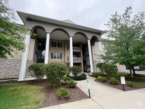 Building Photo - Bath View Condo with Covered Deck, 1.5 bat...