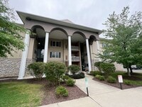 Building Photo - Bath View Condo with Covered Deck, 1.5 bat...