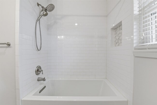 Building Photo - 2019 Brimberry St