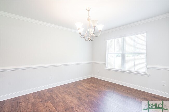 Building Photo - 620 Bledsoe Dr