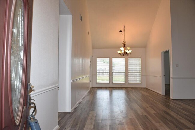 Building Photo - 12134 Ella Lee Ln