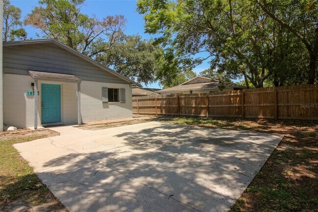 Building Photo - 1537 King Ave