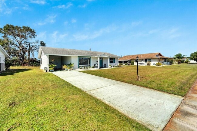 Building Photo - 1216 Hacienda Dr