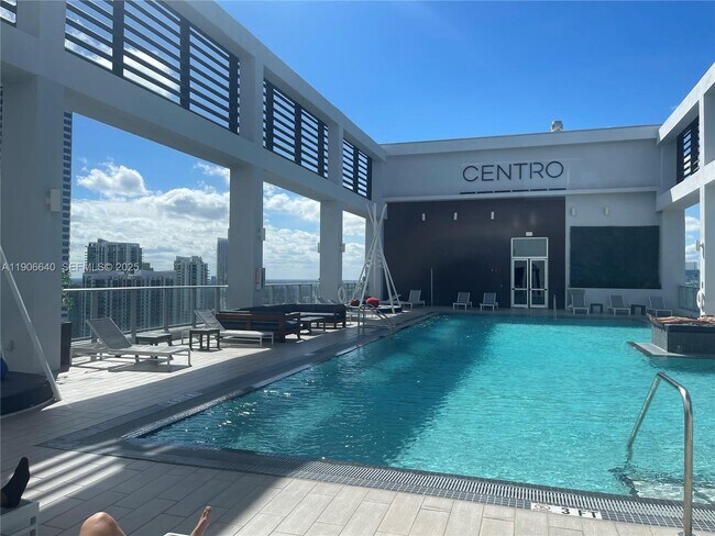 Building Photo - 151 SE 1st St