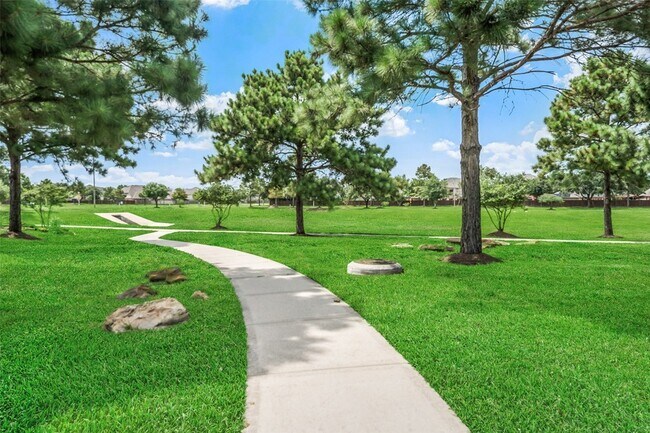 Building Photo - 26643 Juniper Forest Fall Ln