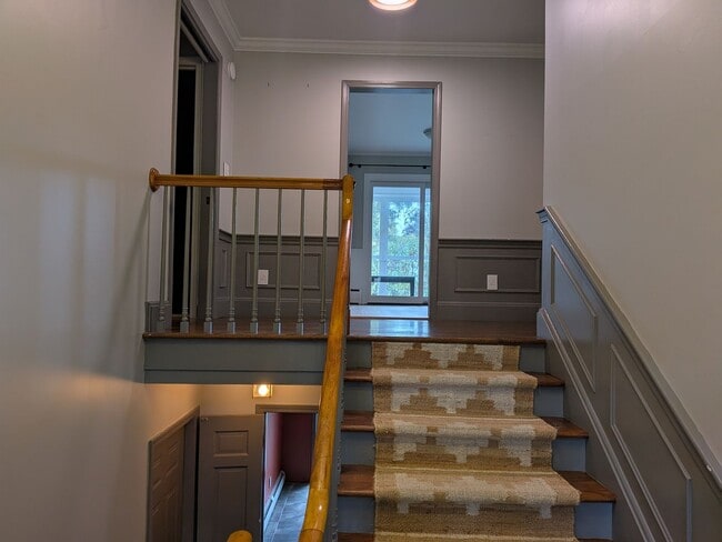 Building Photo - Gorgeous 4 Bed, 3 Bath House for Rent in M...