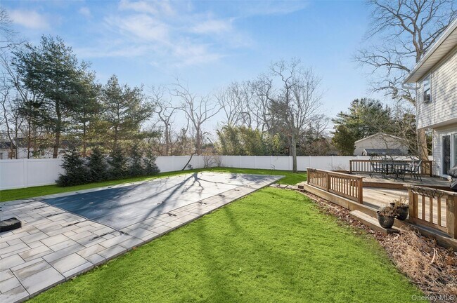 Building Photo - 7 Huckleberry Ln