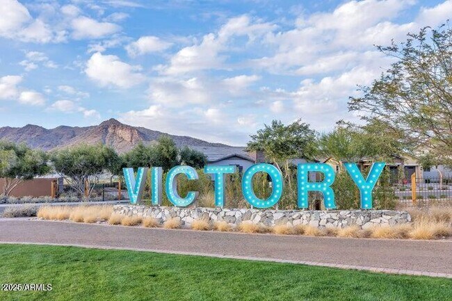 Building Photo - 20357 W Hillcrest Blvd