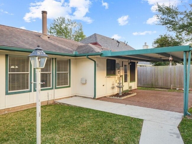 Building Photo - 19623 Westbridge Ln