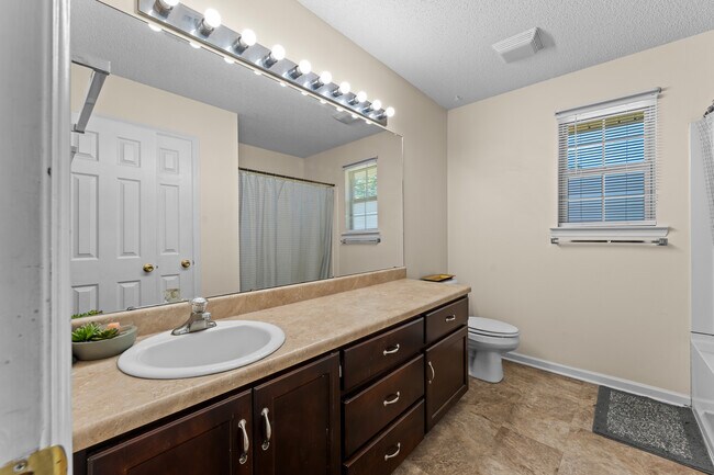 Building Photo - 107 Shallowford Cir