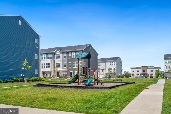 Building Photo - 15027 Jaxton Sq Ln