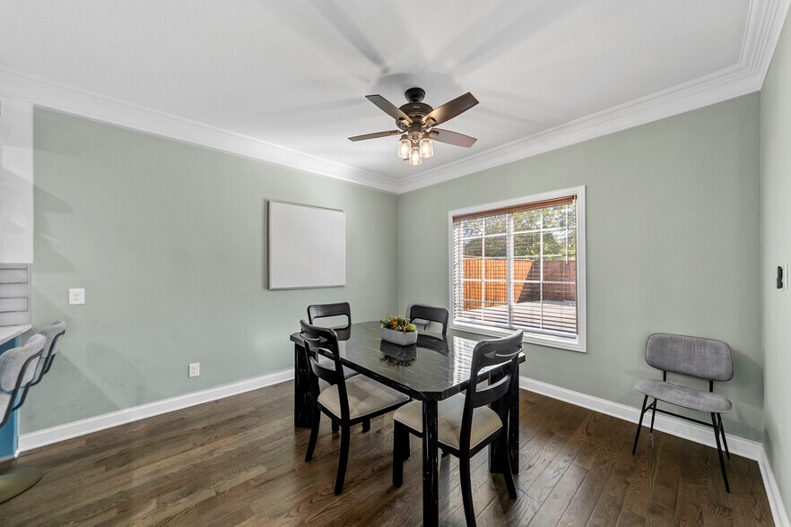 Building Photo - 3316 Inwood Rd