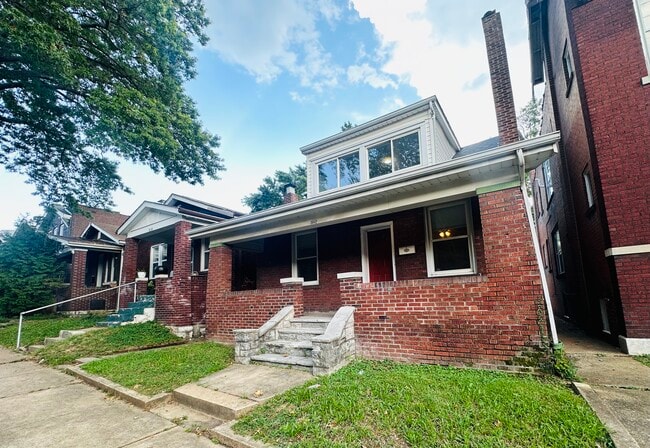 Primary Photo - 3642 Montana St