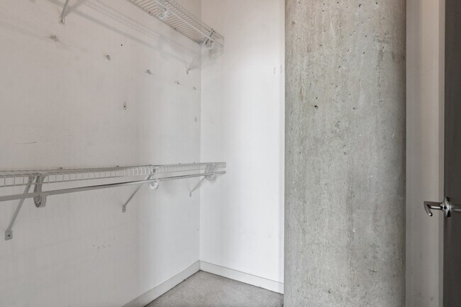 Building Photo - 700 N Larrabee St
