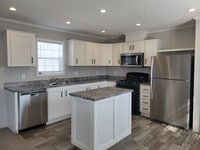 Building Photo - 38060 Leverette Ave