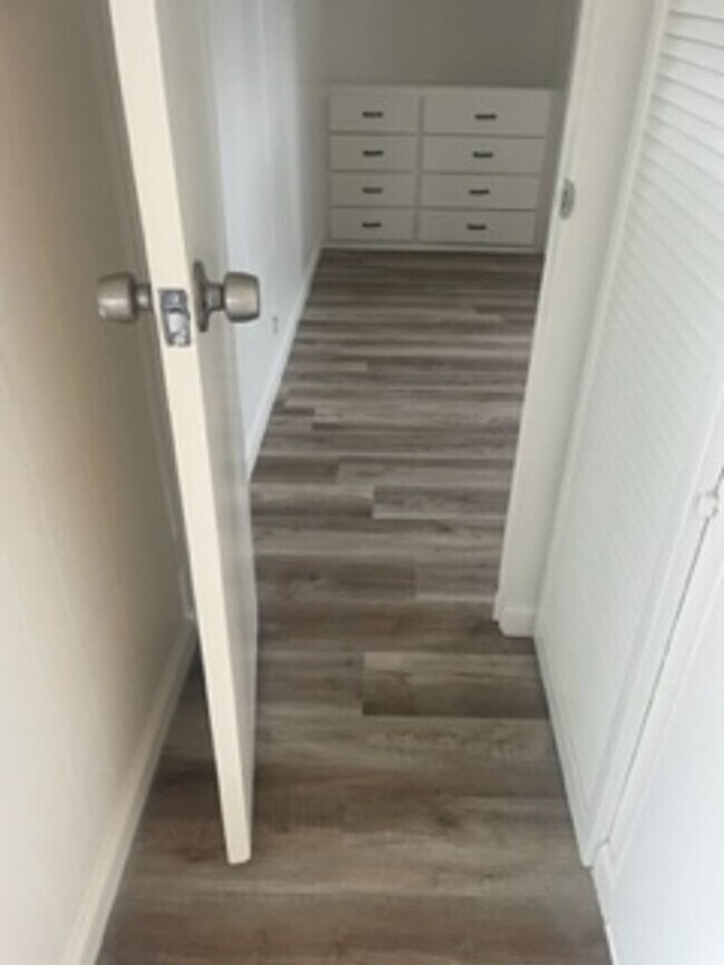 Building Photo - FOR RENT 55+COMMUNITY