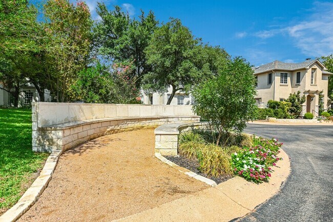 Building Photo - 4007 Gaines Ct