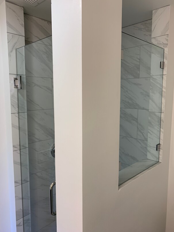 Building Photo - 3745 Portofino Way