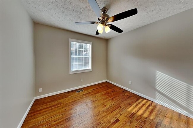 Building Photo - 1067 Athena Ct