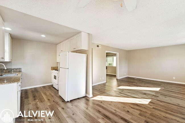 Building Photo - 34602 Calle Rosita