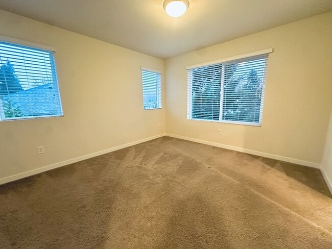 Building Photo - 12915 20th Dr W