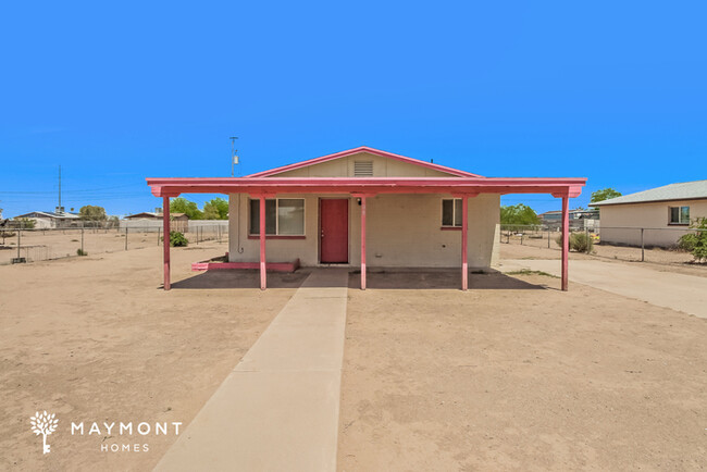 Primary Photo - 4 Bedroom Home in Eloy, AZ