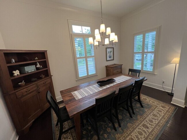 Building Photo - Luxury 4BR Home in Americana | 11 Ft Ceilings, Courtyard Living & Furnished Option