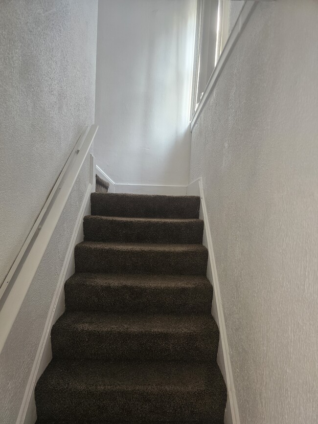 hallway - 15358 Stansbury St