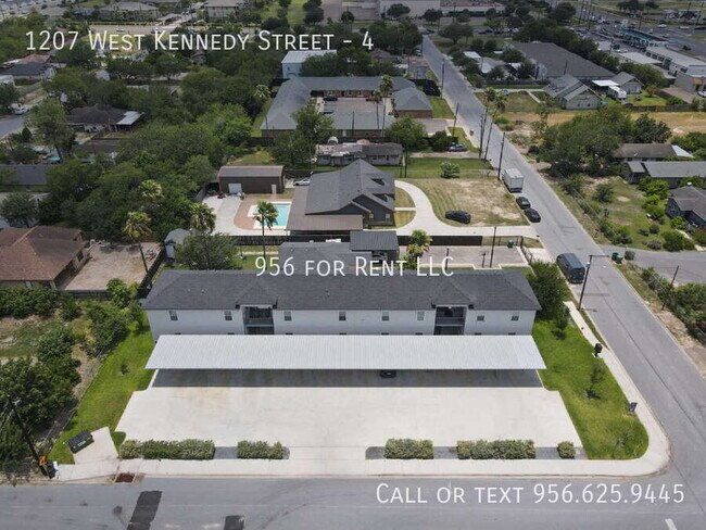 Building Photo - 1207 W Kennedy St