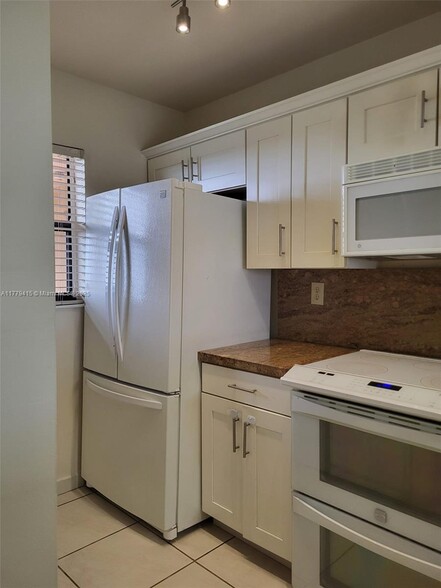 Primary Photo - 10155 NW 9th Street Cir